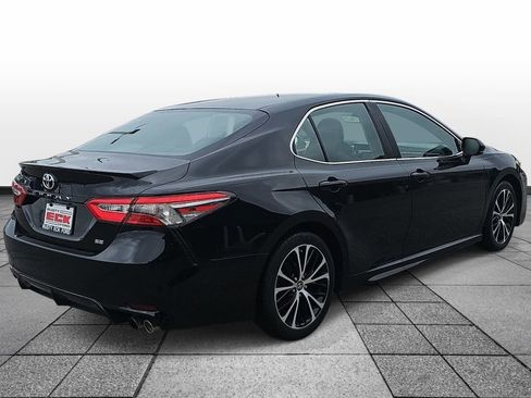 Used 2018 Toyota Camry SE w/ Protection Package (Q2) image 5