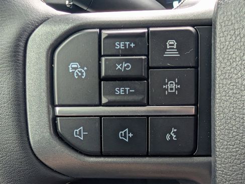 Used 2025 Ford F150 Lariat w/ Equipment Group 501A Mid image 22