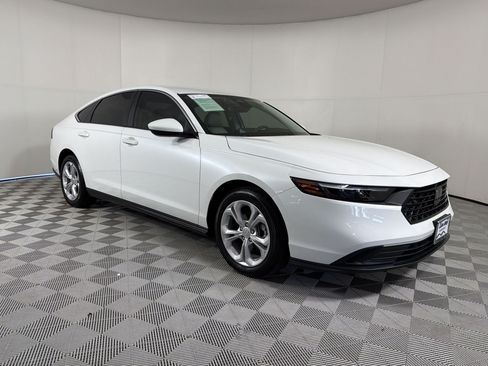 Used 2025 Honda Accord LX image 7