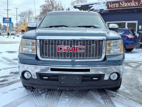 Used 2011 GMC Sierra 1500 SLE w/ Power Tech Package image 2