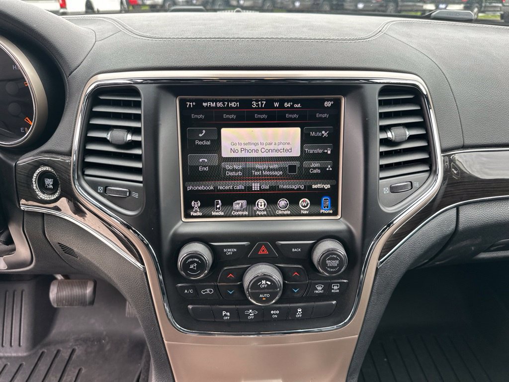 Used 2015 Jeep Grand Cherokee Overland w/ Advanced Technology Group AWD/4WD image 32