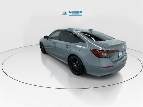 Used 2025 Honda Civic Sport image 8