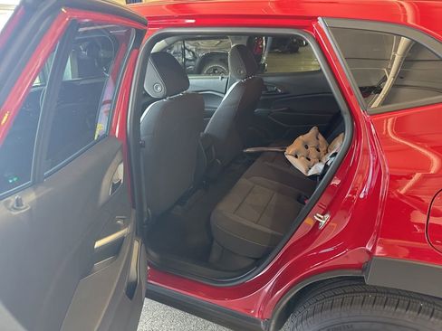 Used 2026 Chevrolet Trax RS w/ Driver Confidence Package FWD image 6