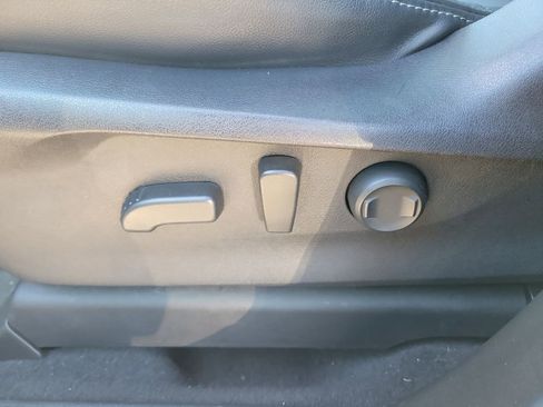 Used 2022 Subaru Ascent Touring w/ Popular Package #2A image 21