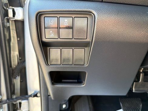 Used 2018 Honda CR-V EX image 17