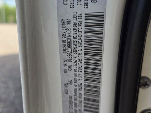 Used 2019 Jeep Compass Altitude image 37