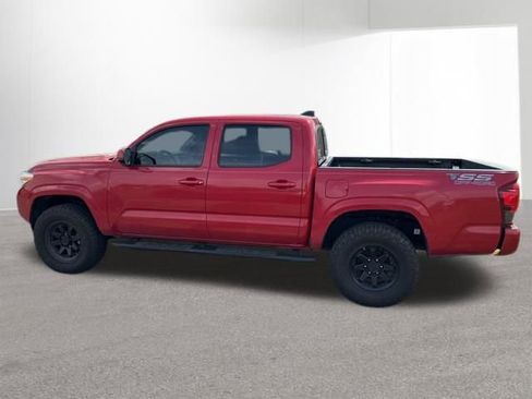 Used 2022 Toyota Tacoma SR image 4