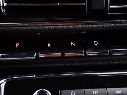 Used 2020 Lincoln Navigator Reserve RWD image 18