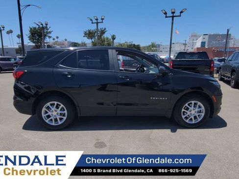 Certified 2023 Chevrolet Equinox LS w/ LS Convenience Package FWD image 9