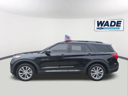Used 2023 Ford Explorer XLT w/ Equipment Group 202A AWD/4WD image 8