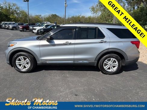 Used 2020 Ford Explorer XLT w/ Equipment Group 202A image 2