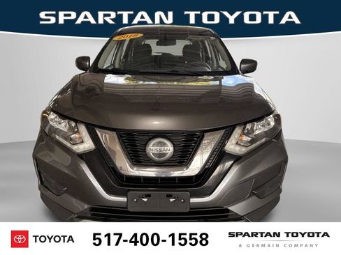 Used 2018 Nissan Rogue S AWD/4WD image 10