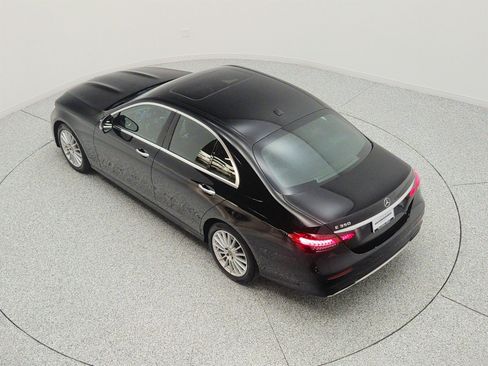 Used 2023 Mercedes-Benz E 350 Sedan image 28