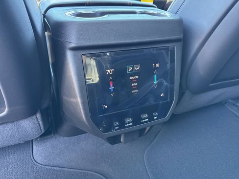 Used 2026 GMC Yukon AT4 Ultimate image 54