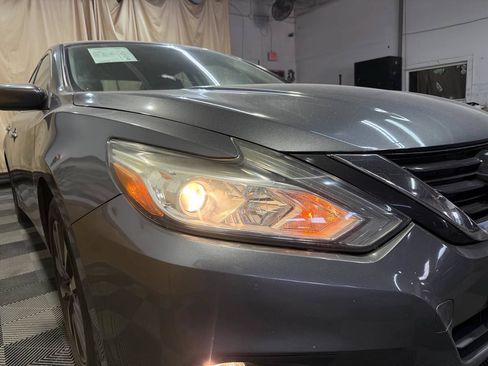 Used 2017 Nissan Altima 2.5 SV FWD image 7