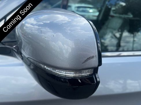 Used 2016 Honda Pilot Touring image 21