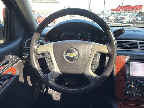 Used 2014 Chevrolet Tahoe LTZ image 20