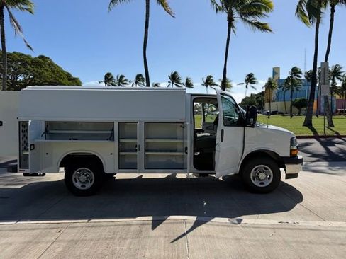 New 2025 Chevrolet Express 3500 w/ Power Convenience Package RWD image 7