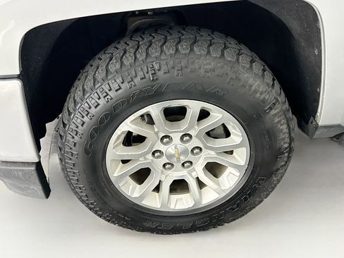 Used 2019 Chevrolet Silverado 1500 LT w/ All Star Edition image 11