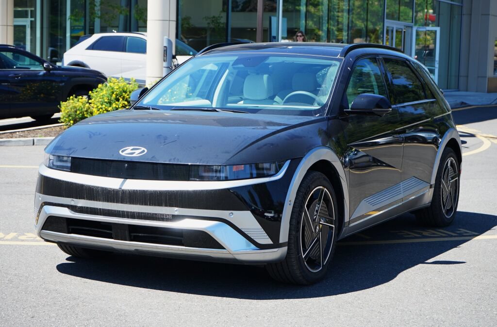 New 2027 Hyundai Ioniq 5 Limited AWD/4WD image 1