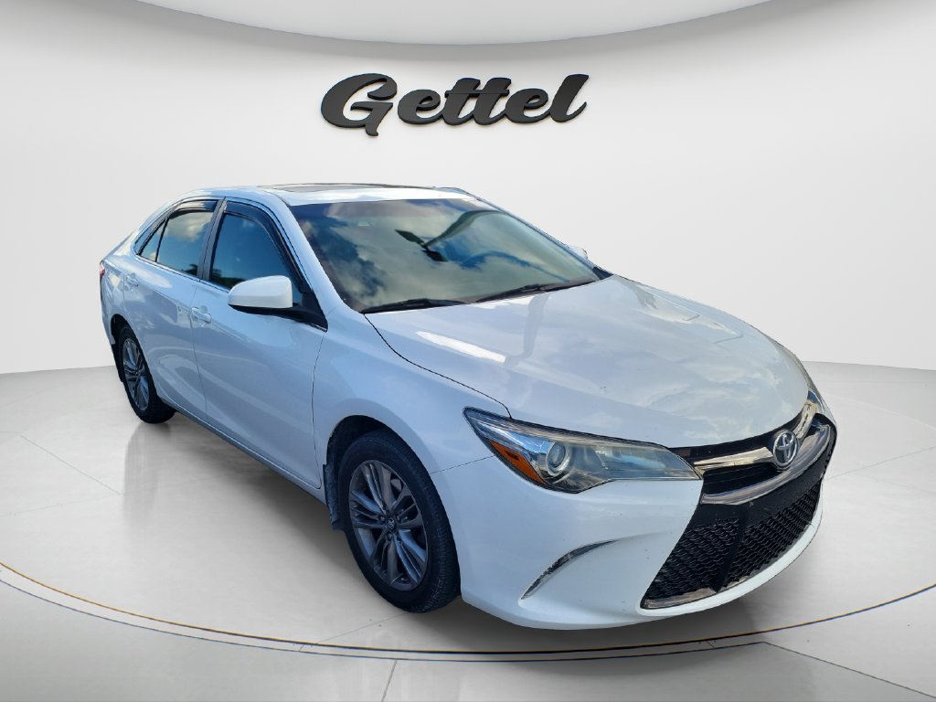 Used 2016 Toyota Camry FWD image 2