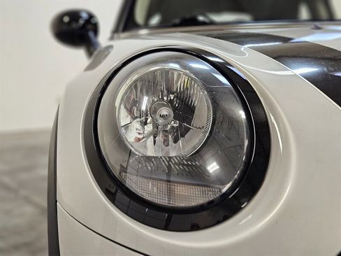 Used 2019 MINI Cooper 2-Door Hardtop FWD image 12