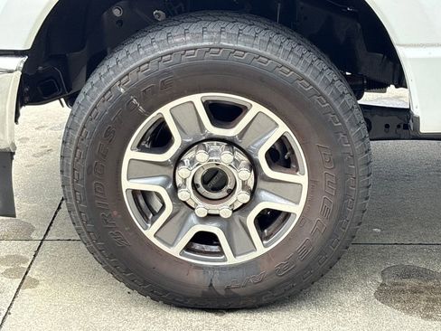 Used 2026 Ford F250 Lariat image 11