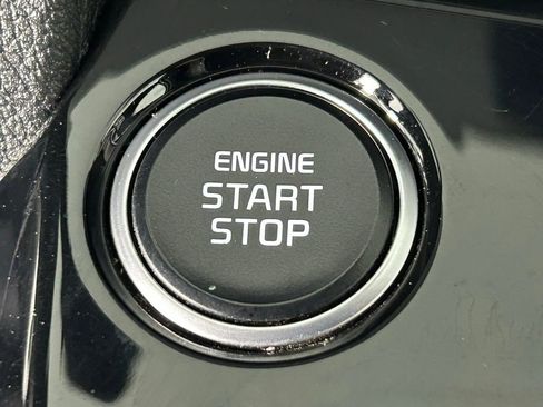 Used 2024 Kia Sportage EX image 24