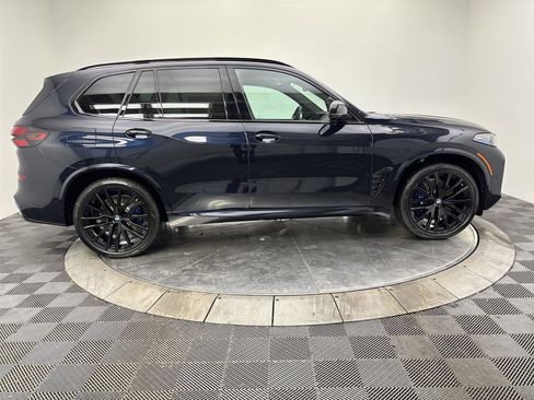 New 2026 BMW X5 M60i image 17