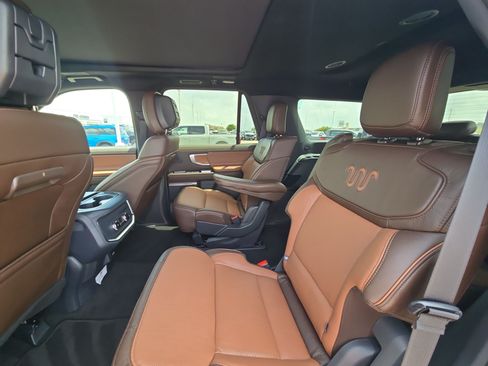 Used 2026 Ford Expedition King Ranch AWD/4WD image 28