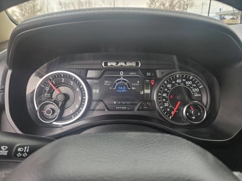 Used 2019 RAM 1500 Laramie image 23