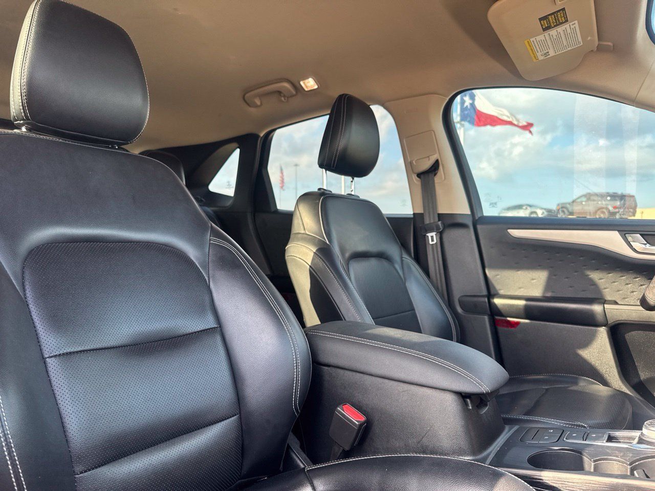 Used 2020 Ford Escape SEL FWD image 30