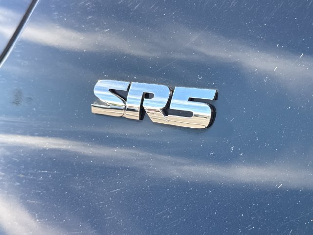 Used 2018 Toyota 4Runner SR5 Premium AWD/4WD image 17