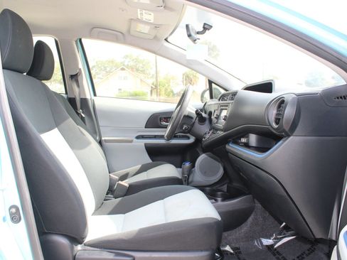 Used 2013 Toyota Prius C Three FWD image 22