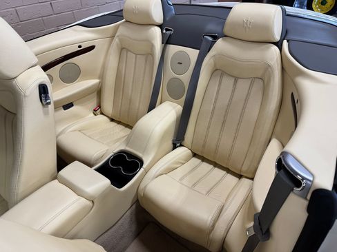 Used 2011 Maserati GranTurismo Convertible RWD image 47
