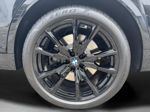 Used 2026 BMW X7 M60i image 8