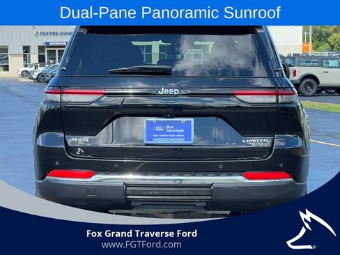 Used 2022 Jeep Grand Cherokee Limited AWD/4WD image 37