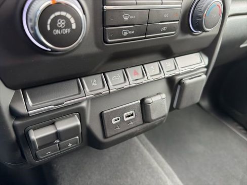 New 2026 Chevrolet Silverado 2500 Custom w/ Custom Convenience Package AWD/4WD image 20
