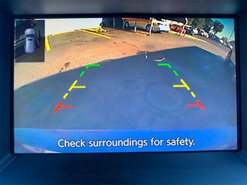 Used 2019 Nissan Pathfinder SV image 21