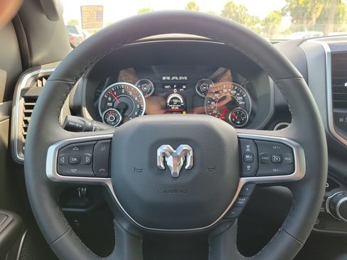 Used 2025 RAM 1500 Big Horn AWD/4WD image 16