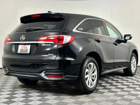 Used 2016 Acura RDX AWD w/ Technology Package image 4