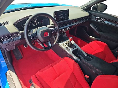 Used 2025 Honda Civic Type R image 13