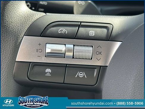 Certified 2025 Hyundai Tucson SE AWD/4WD image 23
