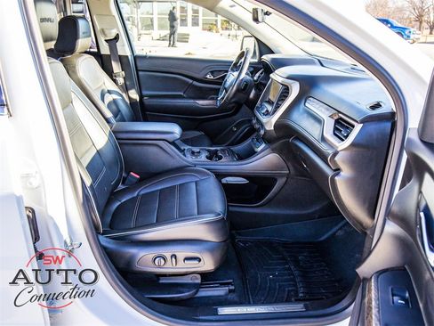 Used 2021 GMC Acadia Denali w/ Denali Technology Package image 14