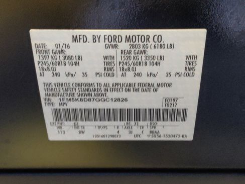 Used 2016 Ford Explorer XLT w/ Equipment Group 202A AWD/4WD image 33