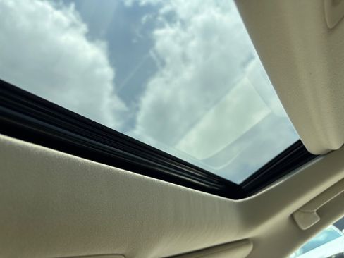 Used 2017 Lexus RX 350 FWD w/ Premium Package image 18