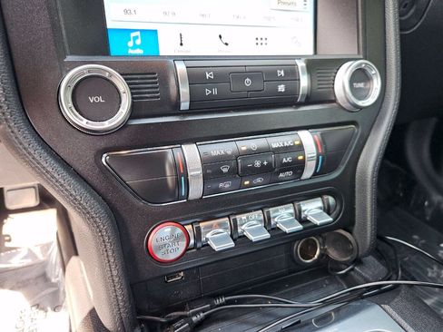 Used 2019 Ford Mustang Coupe w/ Equipment Group 101A RWD image 23