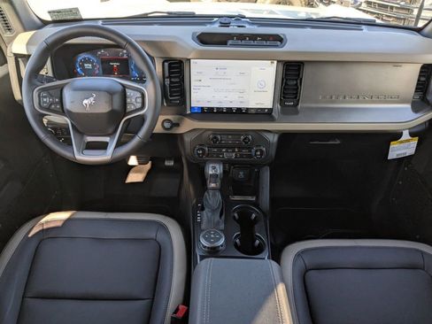 New 2025 Ford Bronco Big Bend w/ Black Diamond Package image 15