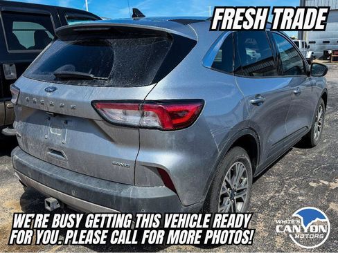 Used 2021 Ford Escape SEL w/ Class II Trailer Tow Package AWD/4WD image 2