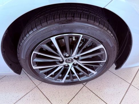 Certified 2025 Lexus ES 350 w/ Premium Package FWD image 15